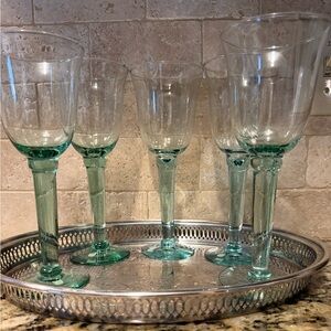 Hand Blown Mexican Long Stem Vintage Wine Glasses Set of 5. Light Sea-foam Green